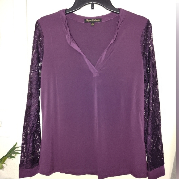 Top - Picture 2 of 2